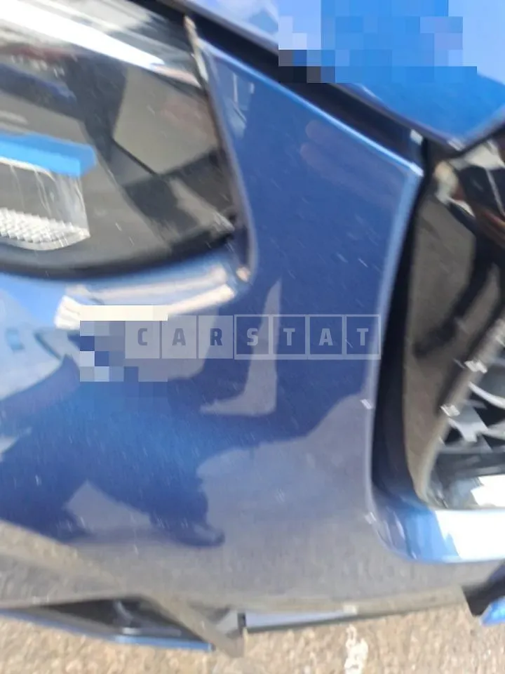 Photo 2 of 6: 2023 BMW X4 xDrive20i — Korean insurance auction