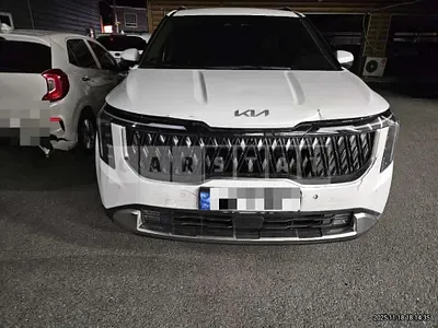 Photo 1 of 18: 2023 Kia Carnivals — Korean insurance auction