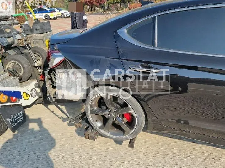 Photo 2 of 20: 2020 Genesis G70 2.0 — Korean insurance auction