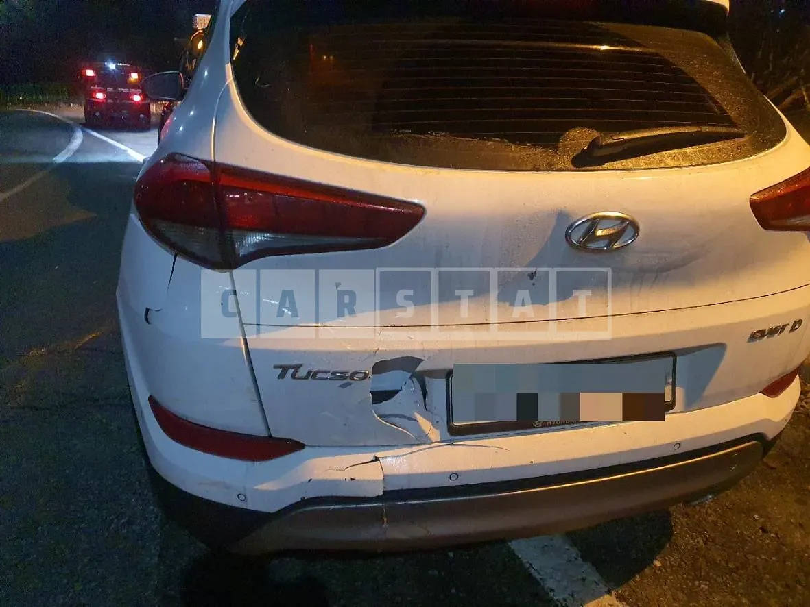 Photo 2 of 9: 2018 Hyundai Tucson TL 1.7, VIN KMHJ3815GJU754502 — Korean insurance auction