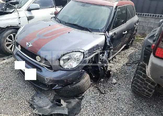 Photo 2 of 18: 2016 MINI Cooper SD Countryman ALL4, VIN WMWZD7102GWT28432 — Korean insurance auction