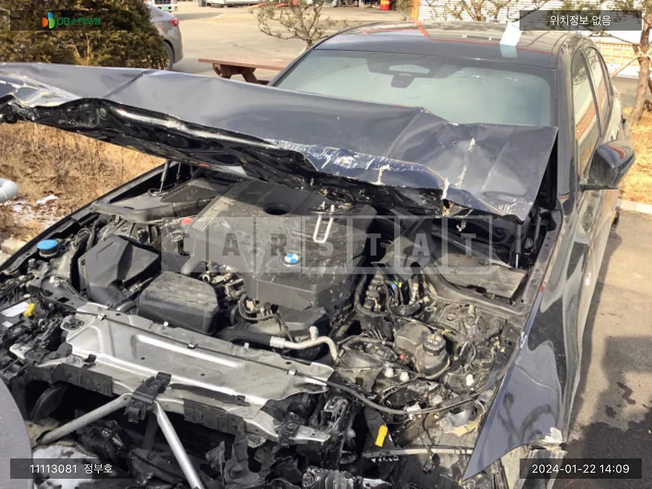 Photo 2 of 10: 2022 BMW 320i, VIN WBA61FS06PFN35409 — Korean insurance auction