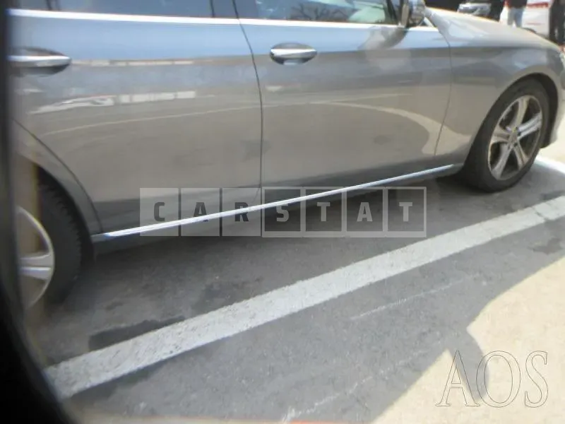Photo 2 of 25: 2018 Mercedes-Benz E220d 4Matic, VIN WDDZF0FB4JA418576 — Korean insurance auction