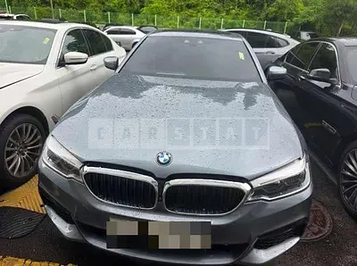 Photo 1 of 30: 2019 BMW 540i — Korean insurance auction