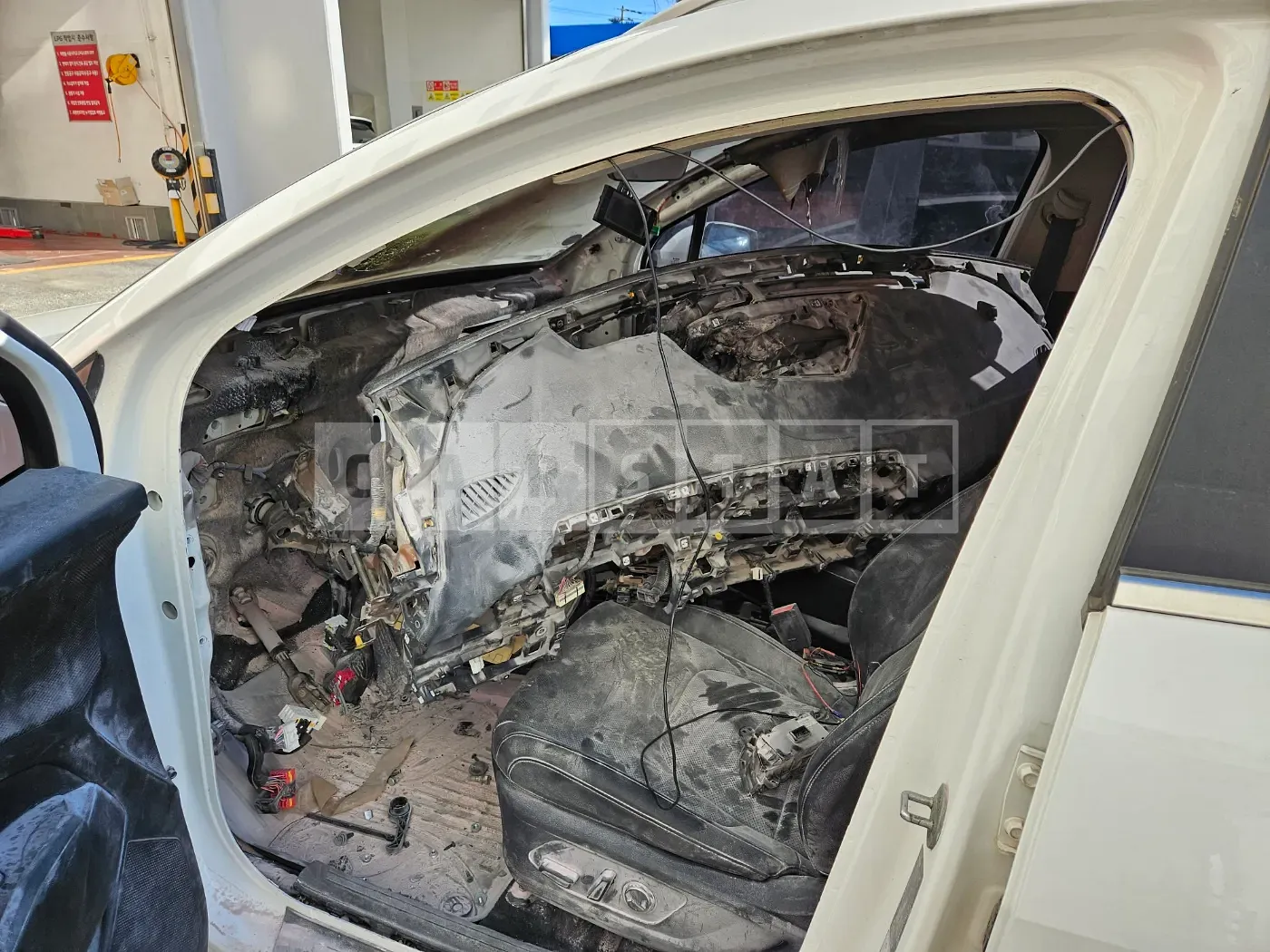Photo 2 of 5: 2022 Kia Sportage, VIN KNAPV81CDNK015774 — Korean insurance auction