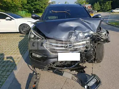 Photo 1 of 7: 2016 Hyundai Santa Fe — Korean insurance auction