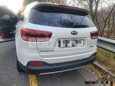 Photo 1 of 5: 2015 Kia Sorento — Korean insurance auction