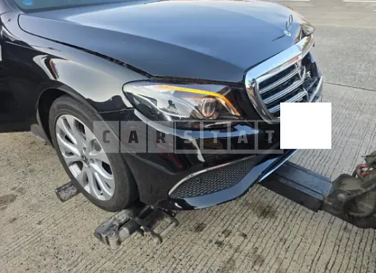 Photo 2 of 41: 2019 Mercedes-Benz E220 d 4Matic — Korean insurance auction