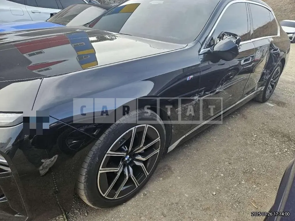 Photo 2 of 4: 2023 BMW (parts) 740i Wheels — Korean insurance auction