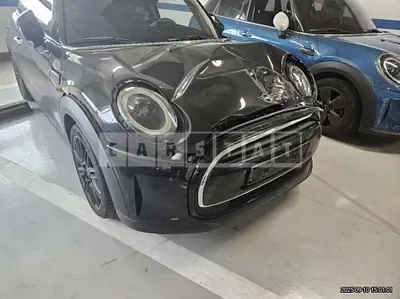 Photo 1 of 15: 2024 MINI Cooper — Korean insurance auction