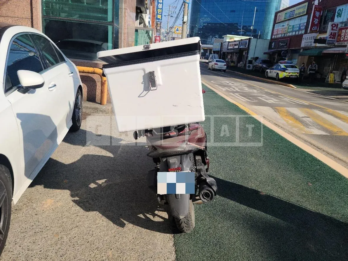Photo 2 of 7: 2020 Honda (Two-Wheel) PCX125 — Korean insurance auction