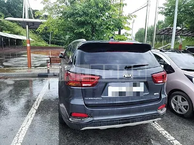 Photo 1 of 31: 2018 Kia Sorento — Korean insurance auction
