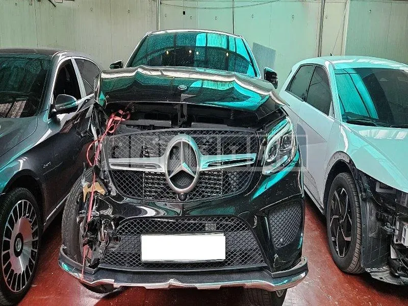 Photo 2 of 36: 2017 Mercedes-Benz GLE350d 4Matic Coupe, VIN WDCED2EB0HA052731 — Korean insurance auction