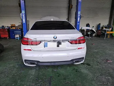 Photo 1 of 38: 2017 BMW 730Ld xDrive, VIN WBA7G610XHB074115 — Korean insurance auction