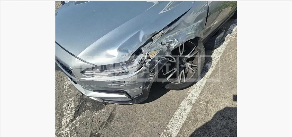 Photo 2 of 42: 2019 Volvo V90CCT5 AWD — Korean insurance auction
