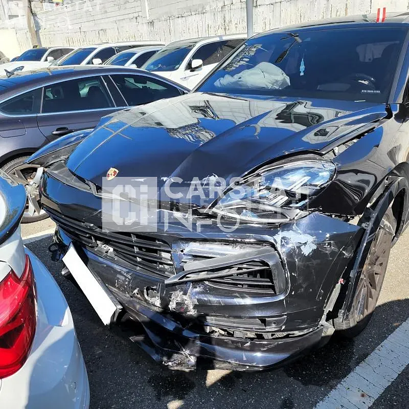 Photo 2 of 9: 2019 Porsche Cayenne, VIN WP1AA29Y5KDA37643 — Korean insurance auction