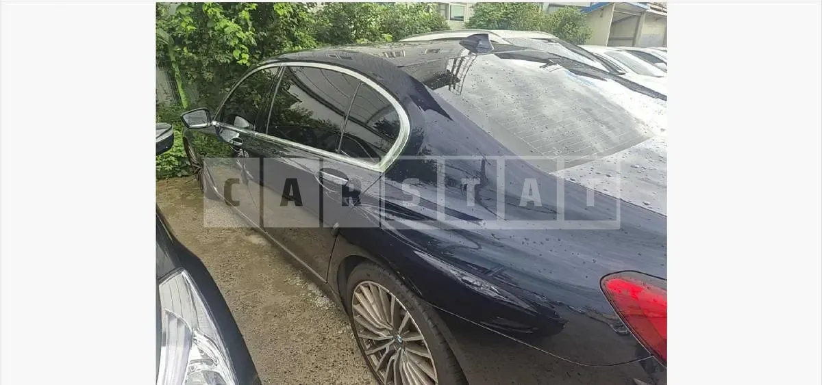 Photo 2 of 22: 2019 BMW 730Ld xDrive — Korean insurance auction
