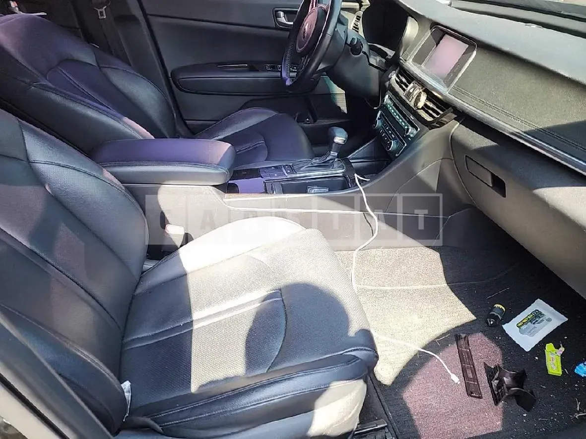 Photo 2 of 15: 2016 Kia K5, VIN KNAGX411BGA088984 — Korean insurance auction