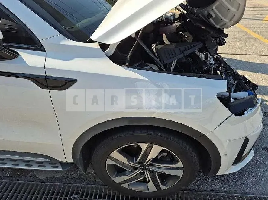Photo 2 of 13: 2022 Kia Sorento Hybrid — Korean insurance auction