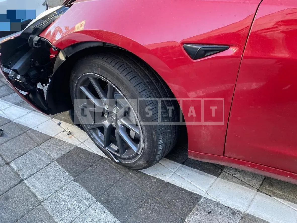 Photo 2 of 49: 2022 Tesla Model 3 Long Range, VIN 5YJ3E1EB4NF305847 — Korean insurance auction
