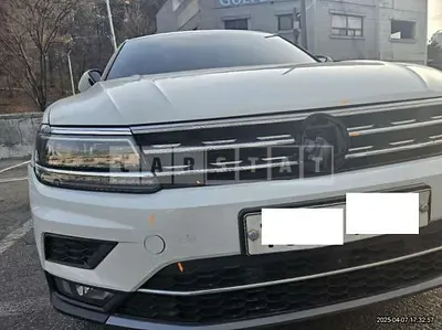 Photo 1 of 12: 2020 Volkswagen Tiguan 2.0 TDI — Korean insurance auction