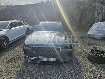 Photo 1 of 9: 2018 Genesis G70 3.3T — Korean insurance auction