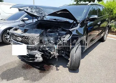 Photo 1 of 10: 2017 Kia Sorento — Korean insurance auction