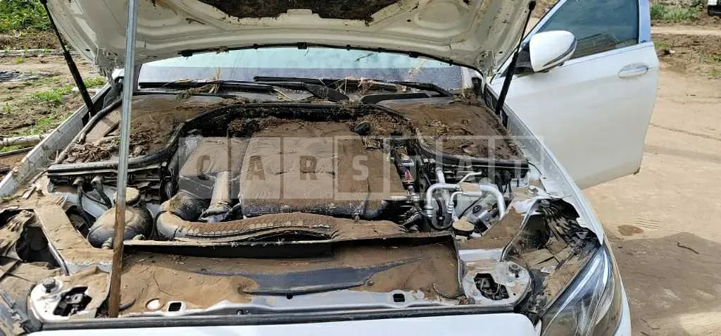 Photo 2 of 18: 2020 Mercedes-Benz E 300, VIN W1KZF4JB1LA814255 — Korean insurance auction