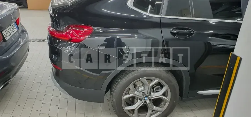Photo 2 of 9: 2022 BMW X4 xDrive20i, VIN WBA21DT05N9J87812 — Korean insurance auction