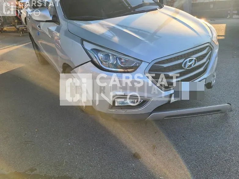 Photo 2 of 17: 2014 Hyundai Tucson ix — Korean insurance auction