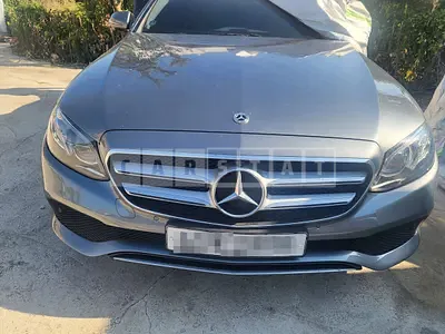 Photo 1 of 31: 2018 Mercedes-Benz E300 4Matic — Korean insurance auction