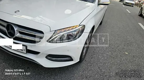 Photo 2 of 20: 2015 Mercedes-Benz C 200 — Korean insurance auction