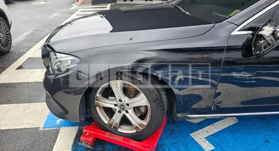 Photo 2 of 11: 2018 Mercedes-Benz E 200 — Korean insurance auction