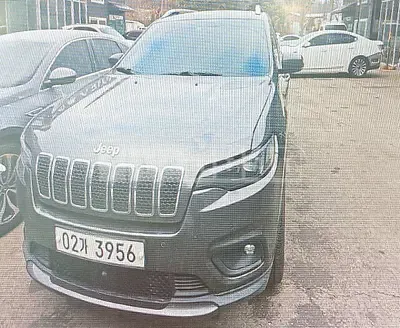 Photo 1 of 43: 2019 Jeep Cherokee, VIN 1C4PJMCB3KD329450 — Korean insurance auction