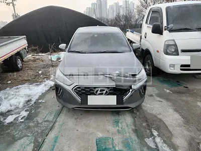 Photo 1 of 5: 2019 Hyundai IONIQ Hybrid, VIN KMHC051CGLU189791 — Korean insurance auction