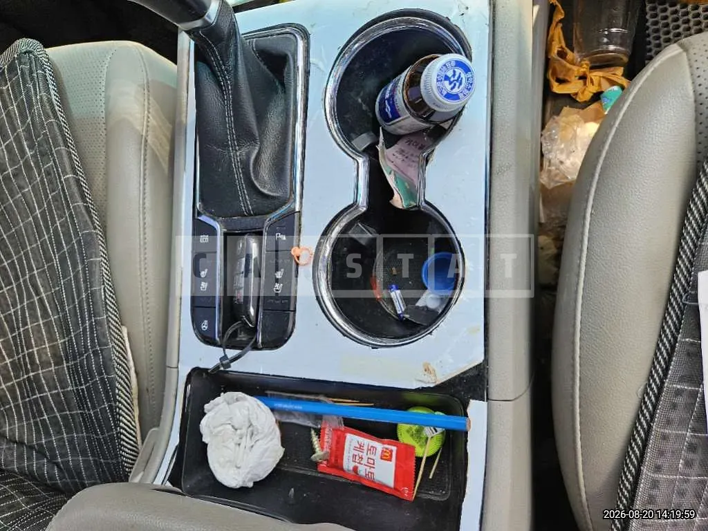 Photo 2 of 28: 2018 Kia Carnivals — Korean insurance auction