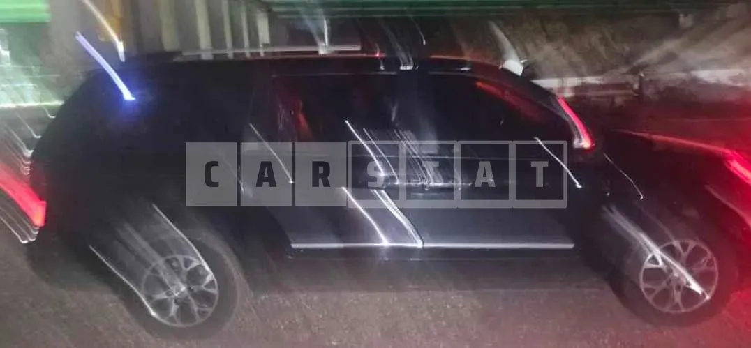 Photo 2 of 2: 2014 Kia Carnival — Korean insurance auction