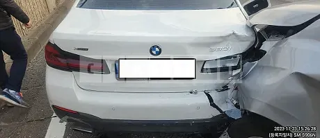 Photo 2 of 28: 2021 BMW 530i xDrive, VIN WBA31BJ07MWW98028 — Korean insurance auction