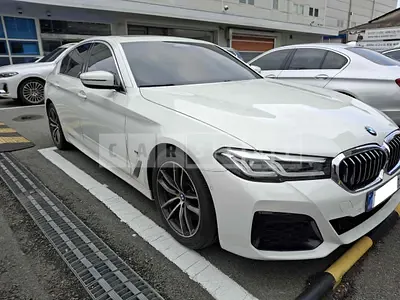 2023 BMW BMW 520i