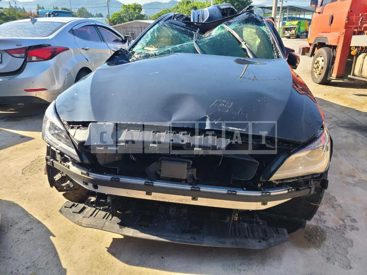 Photo 2 of 12: 2017 Hyundai Genesis G80, VIN KMHGL41DDHU233240 — Korean insurance auction
