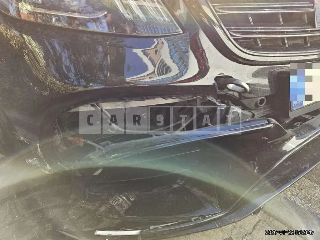 Photo 2 of 17: 2017 Mercedes-Benz AMG S63 4Matic L — Korean insurance auction