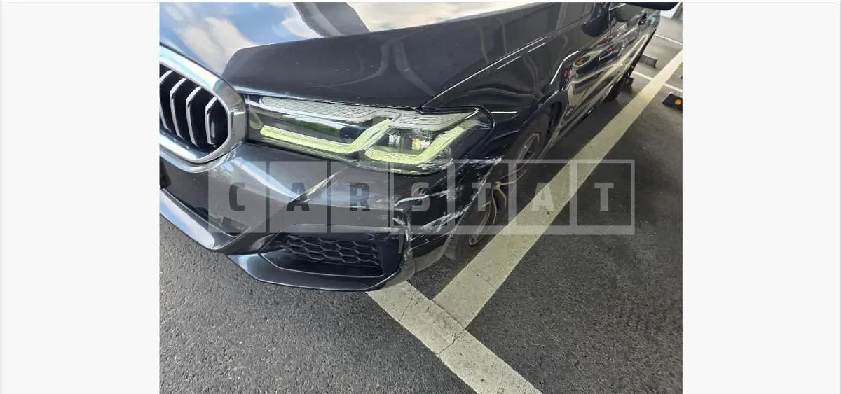 Photo 2 of 2: 2023 BMW (parts) 520i Headlamp — Korean insurance auction