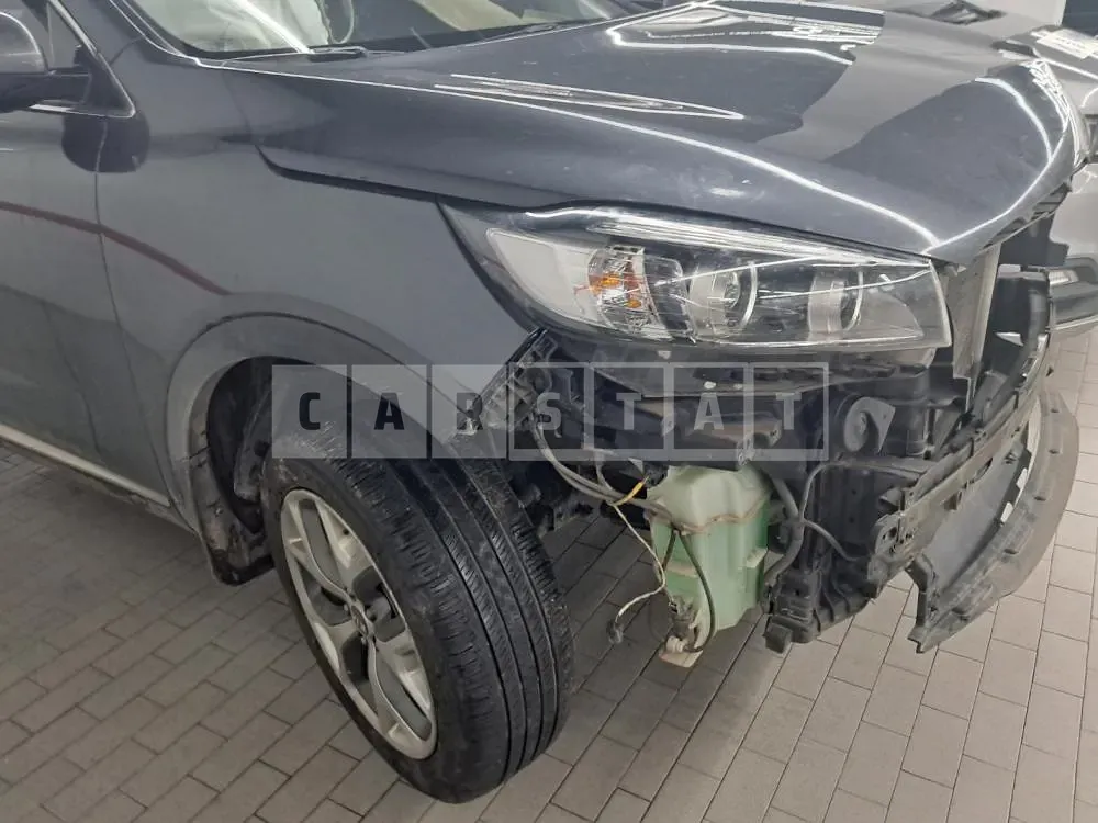 Photo 2 of 11: 2016 Kia Sorento /Sorrento, VIN KNAPS81ABGA206728 — Korean insurance auction