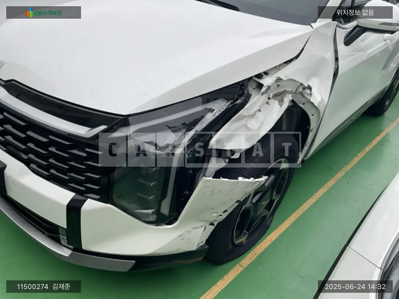 Photo 2 of 17: 2024 Kia Sportage, VIN KNAPV81BBSK381805 — Korean insurance auction