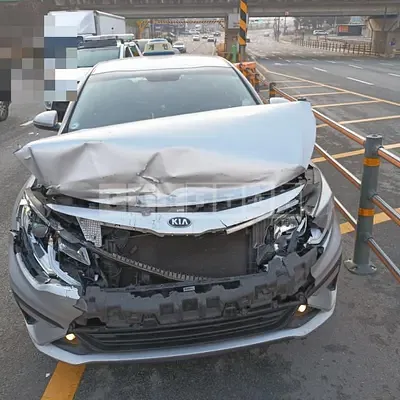 Photo 1 of 4: 2019 Kia K5 LPG — Korean insurance auction