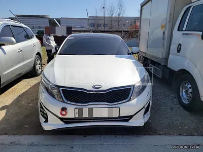 Photo 1 of 9: 2015 Kia K5 2.0, VIN KNAGM419BFA611596 — Korean insurance auction