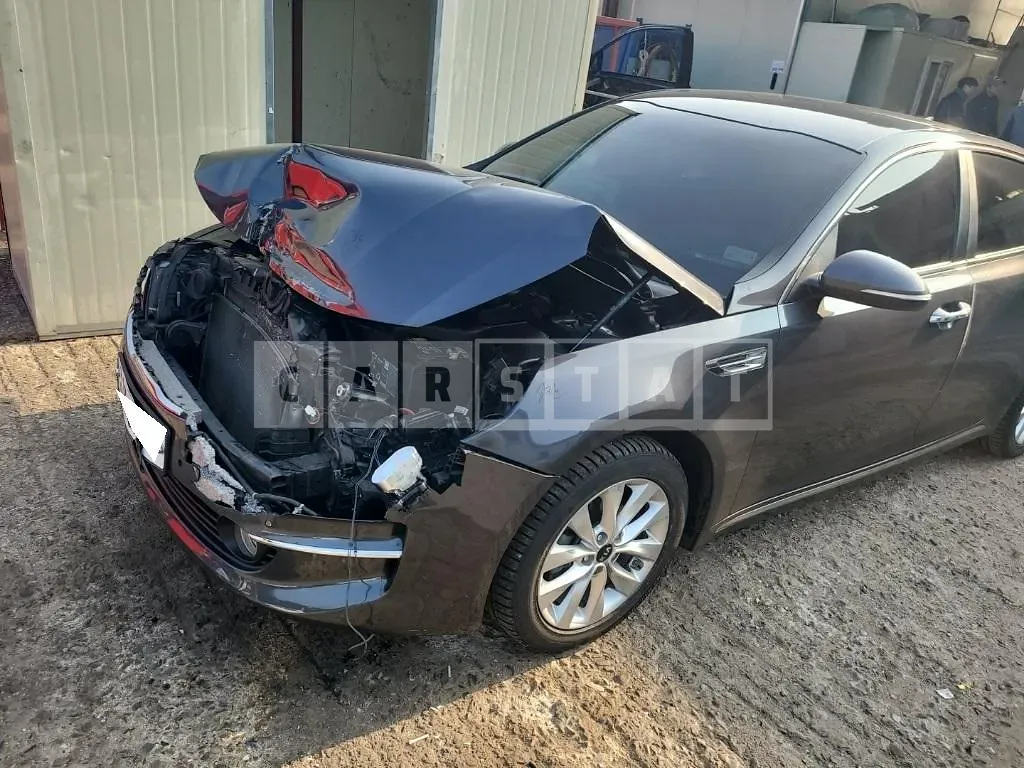 Photo 2 of 15: 2015 Kia K5, VIN KNAGU416BGA023823 — Korean insurance auction