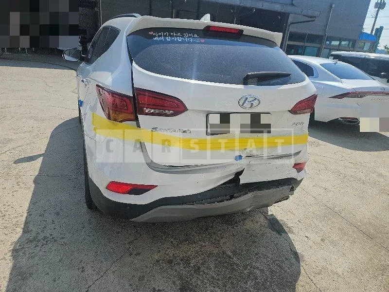 Photo 2 of 11: 2018 Hyundai Santa Fe DM — Korean insurance auction