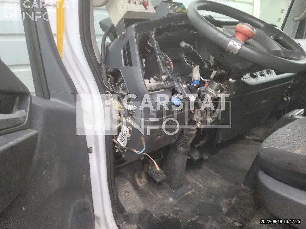 Photo 2 of 30: 2016 Chevrolet Summaiti Compressed Vanity (3.5 Tons) — Korean insurance auction