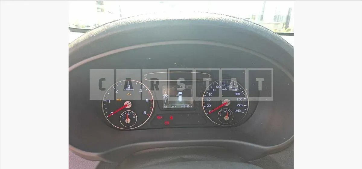 Photo 2 of 23: 2016 Kia Sorento — Korean insurance auction